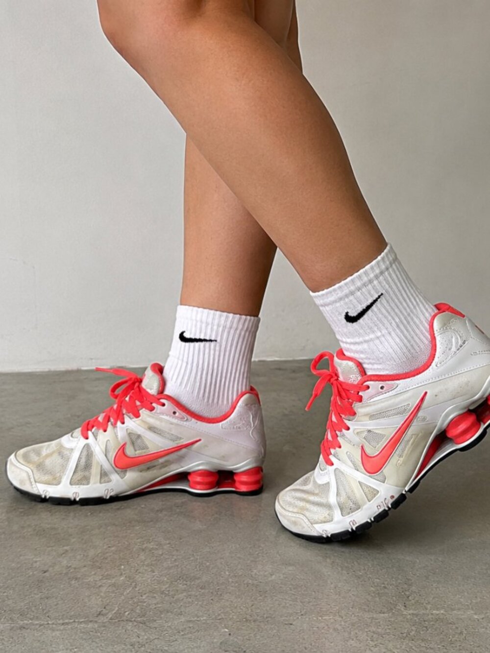 Nike Shox Turbo 13 Running Shoes Women's Size 5 White Pink Orange 429487-103